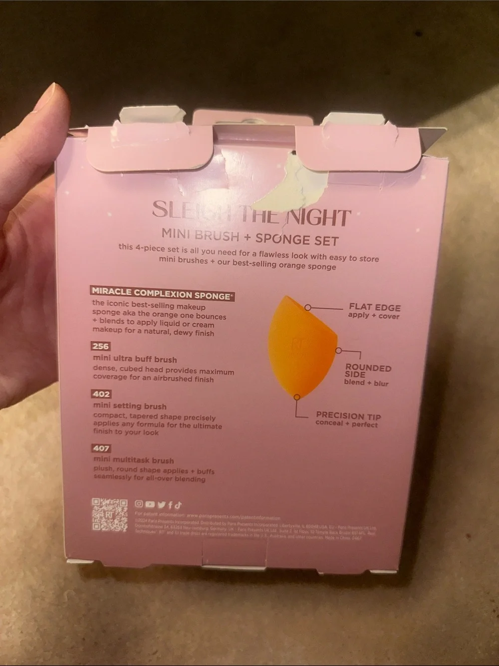 Real Techniques Sleigh The Night Mini Brush + Sponge 4 Piece Gift Set Travel Set